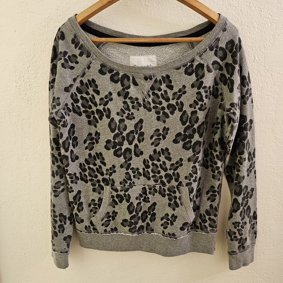 Aeropostale Sweaters - Aeropostale Gray Animal Print Women's Sweatshirt Size L